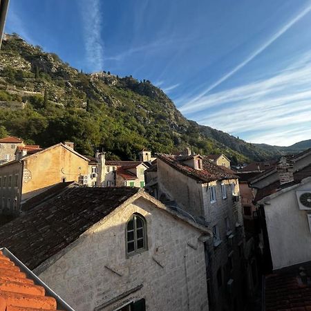 Athos Guesthouse Kotor Exterior foto